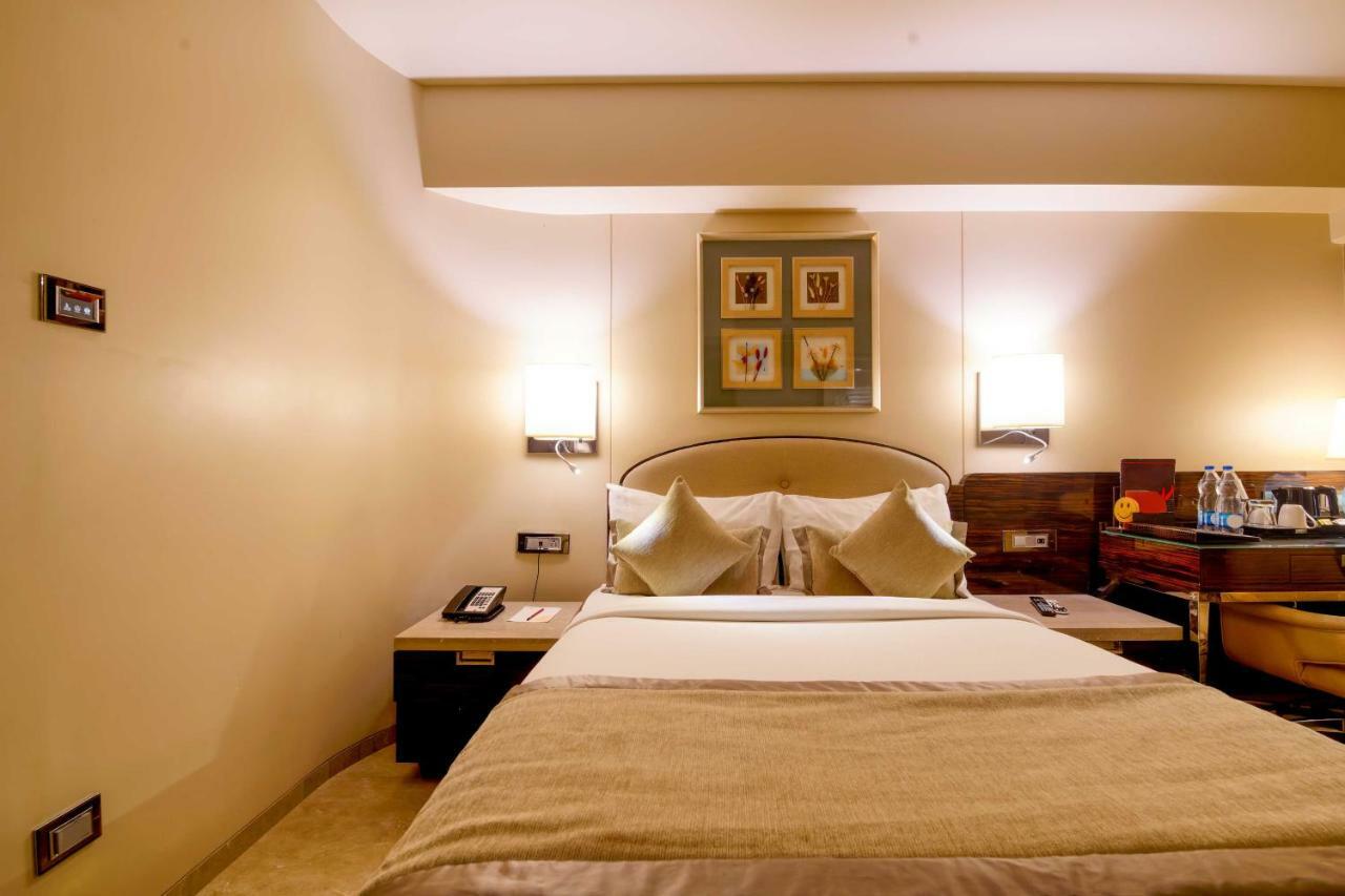 Sai Palace Grand, Malad 뭄바이 외부 사진